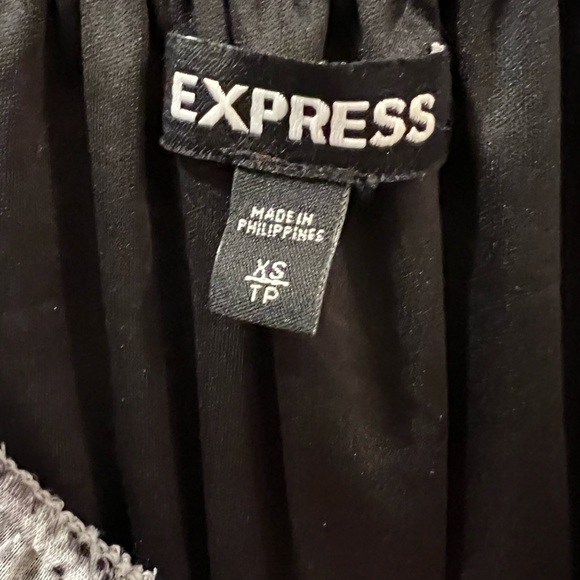 Express crop top on or off shoulder size XS - Picture 15 of 16